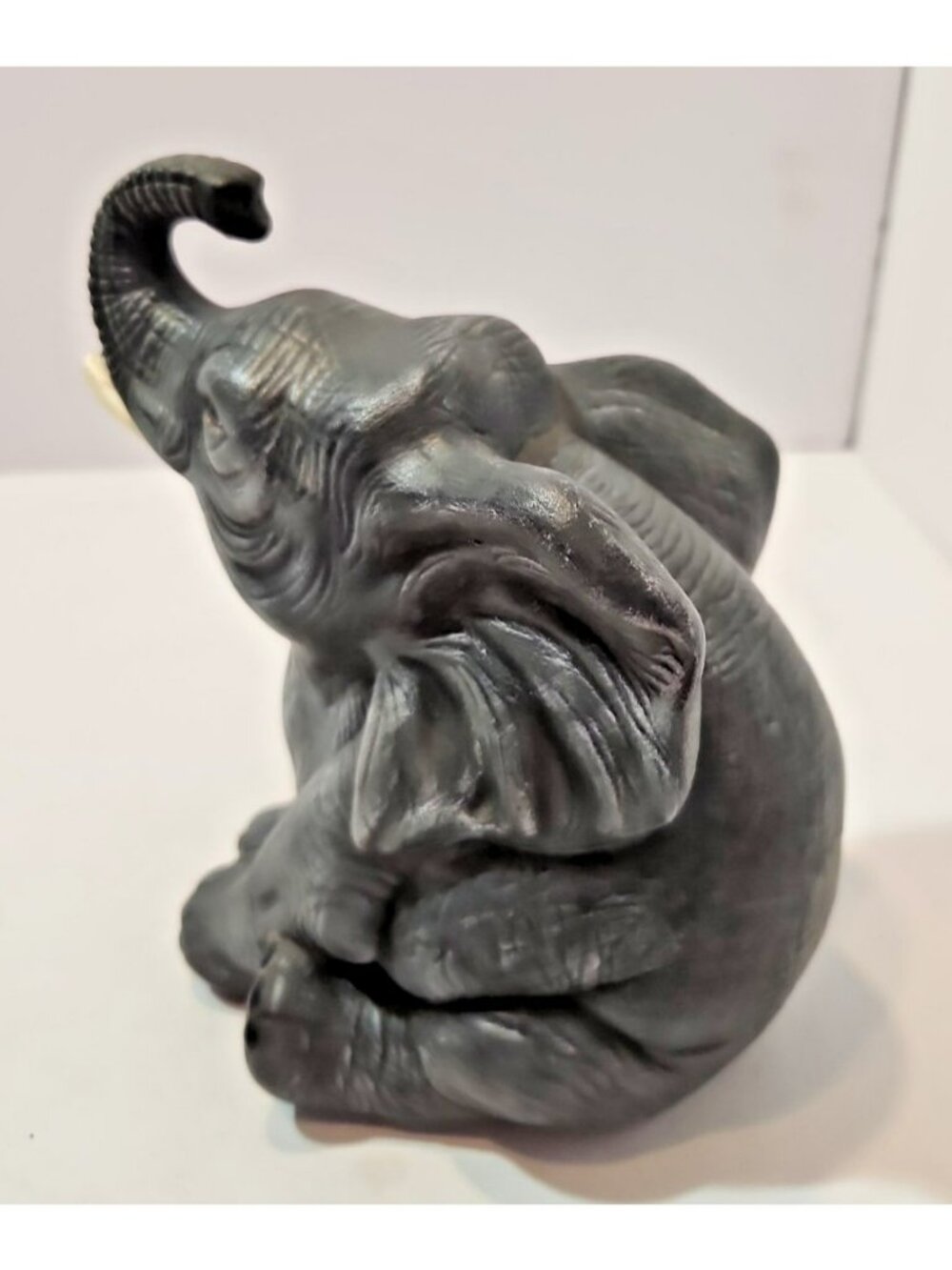 Vintage Lifelike Ceramic Sitting Baby Grey Elephant Figurine 6" Detailed - Picture 8 of 11
